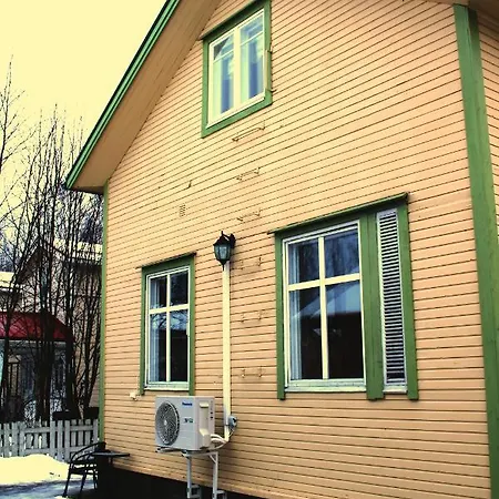 Karjakatu Apartmán *